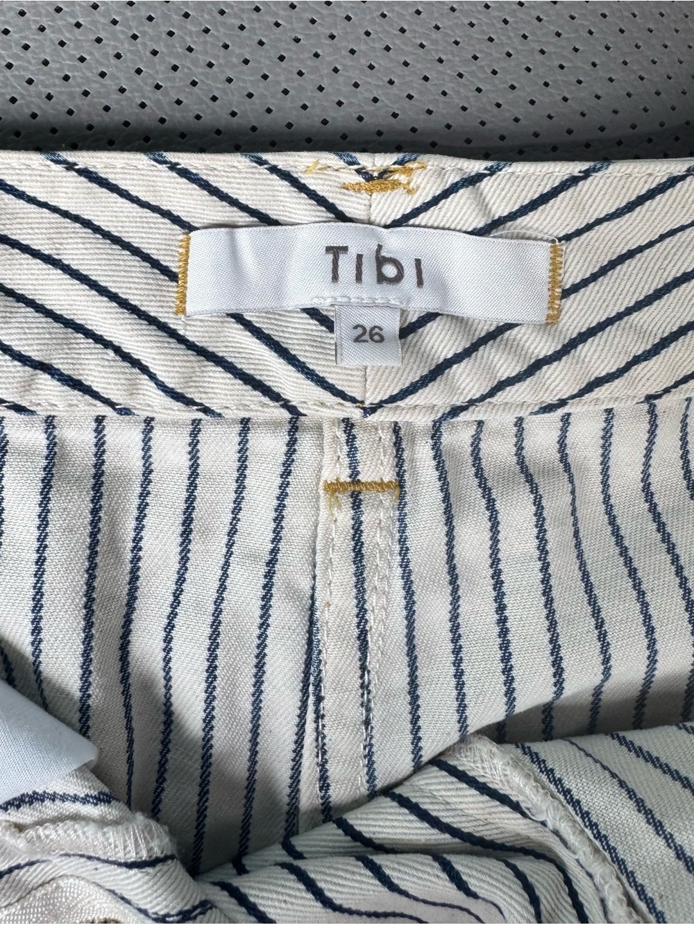 Stone Washed Striped Denim Sid Jean-regular length - Picture 6 of 7